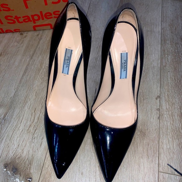 Prada Milano Black Pointed Heels - Picture 1 of 3